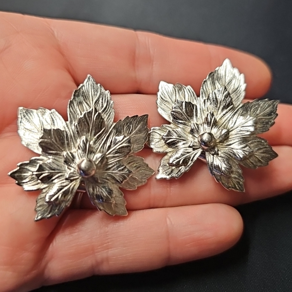 Vintage Sarah Coventry "SILVERY MAPLE"  Earrings